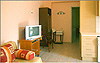 Apartment - Fernseher und Schlafzimmertr